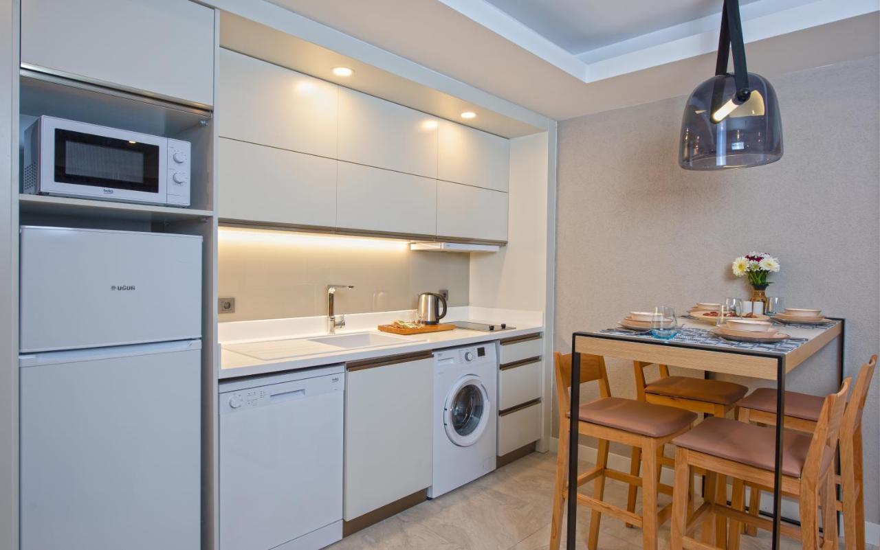 A Suite Side Luaran gambar