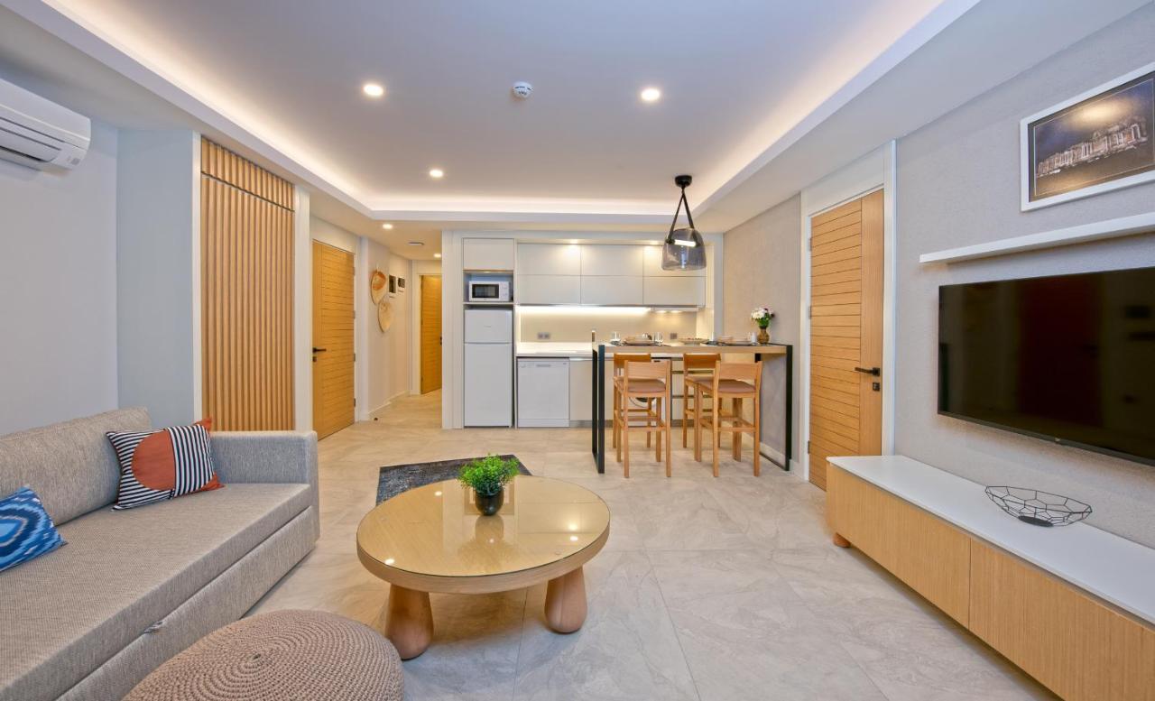 A Suite Side Luaran gambar